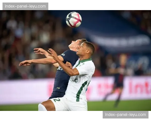 法国业余足球联赛引入简化版法甲官方数据平台，供基层教练进行战术分析